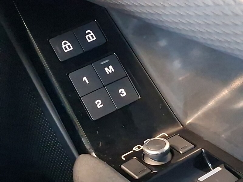 Used Land Rover Range Rover Velar 2023 for sale - 78225112: Photo 19