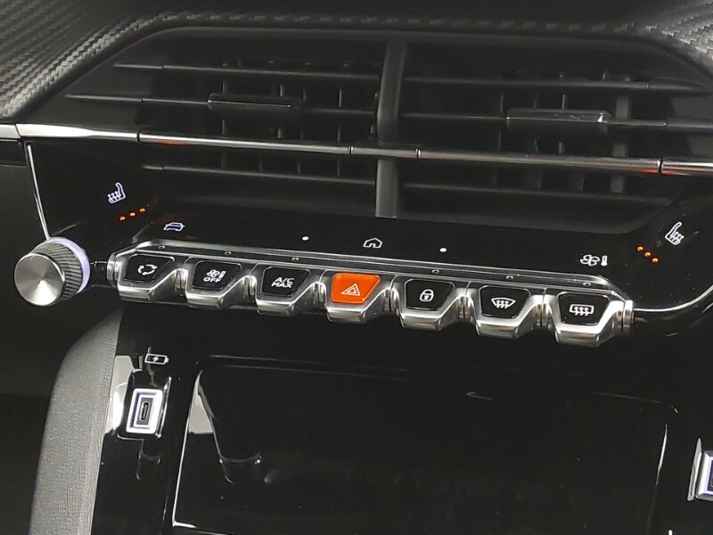 Used Peugeot 2008 2024 for sale - 76860308: Photo 16