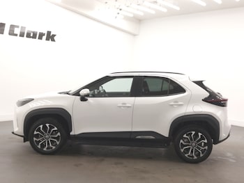 Used Toyota Yaris Cross 2023 for sale - 78617392: Photo