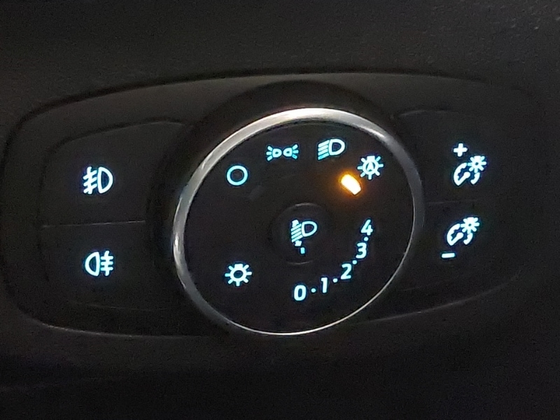 Used Ford Fiesta 2018 for sale - 77150006: Photo 17