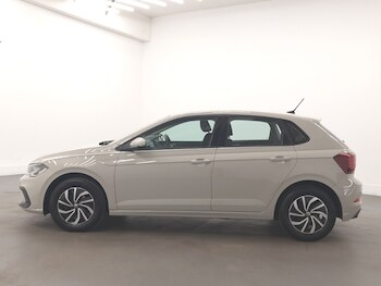 Used Volkswagen Polo 2024 for sale - 78147232: Photo