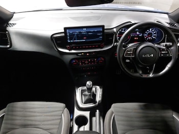 Used Kia Ceed 2023 for sale - 76695687: Photo