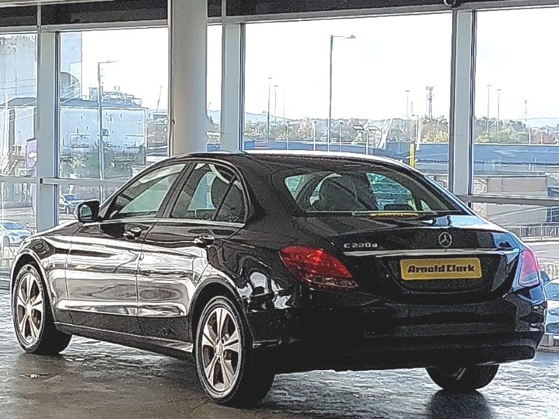 Used Mercedes-Benz C Class 2017 for sale - 76414347: Photo 3