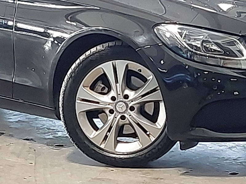 Used Mercedes-Benz C Class 2017 for sale - 76414347: Photo 9