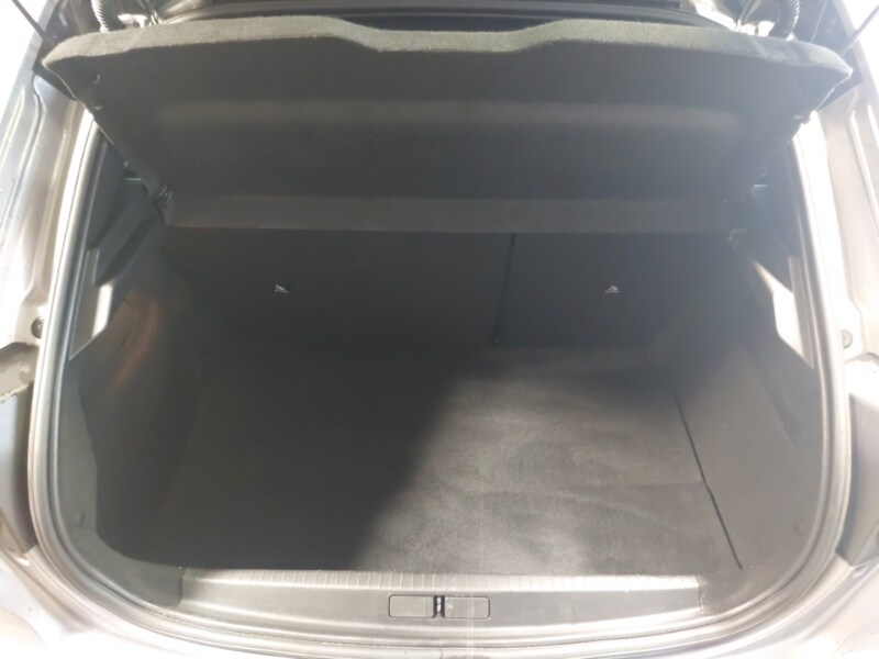 Used Peugeot 208 2020 for sale - 77503399: Photo 8