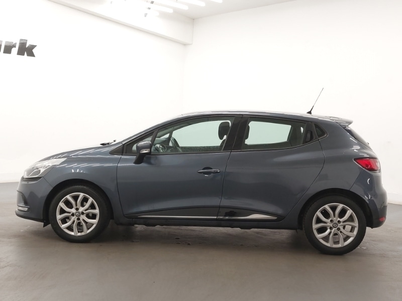 Used Renault Clio 2017 for sale - 76602272: Photo 4