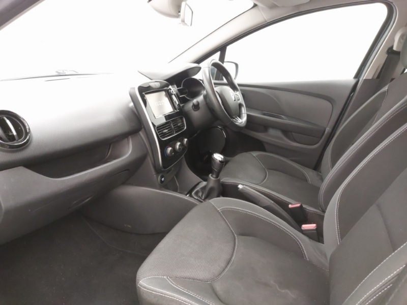 Used Renault Clio 2017 for sale - 76602272: Photo 5
