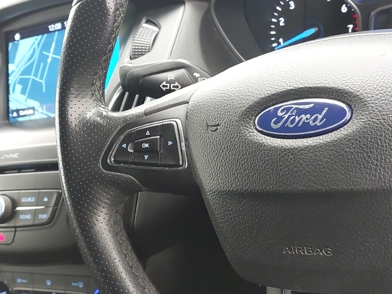 Used Ford Focus 2017 for sale - 77281504: Photo 11