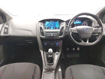 Used Ford Focus 2017 for sale - 77281504: Photo