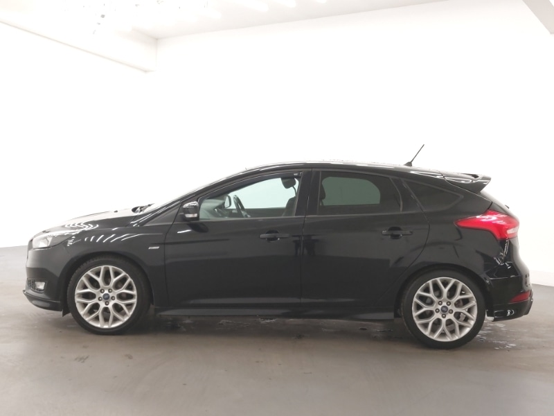 Used Ford Focus 2017 for sale - 77281504: Photo 4