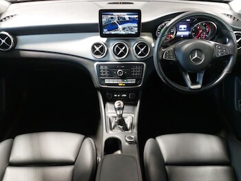 Used Mercedes-Benz GLA 2018 for sale - 77024583: Photo