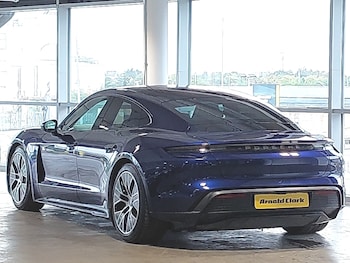 Used Porsche Taycan 2021 for sale - 76233479: Photo