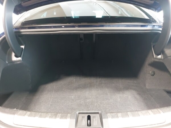 Used Porsche Taycan 2021 for sale - 76233479: Photo 8