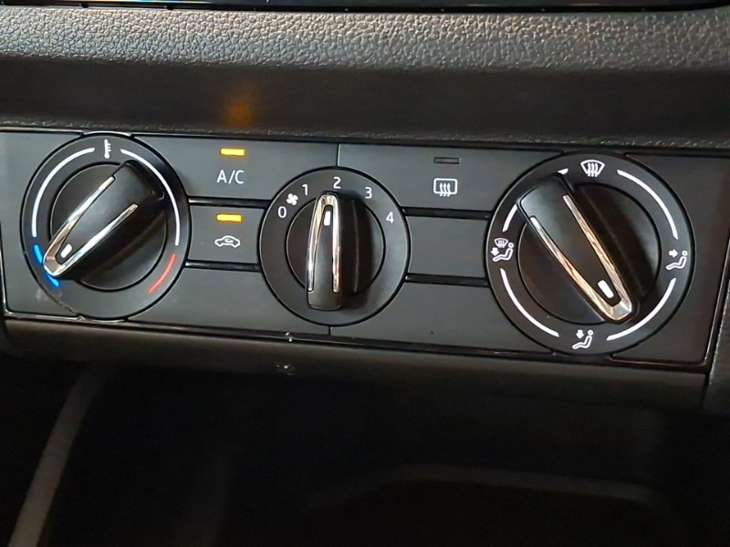 Used Skoda Kamiq 2023 for sale - 78033053: Photo 15