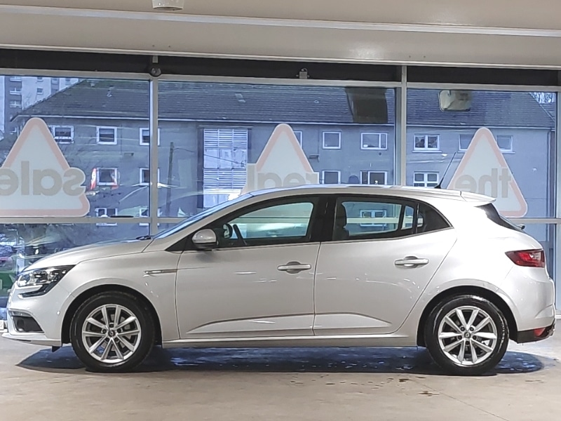 Used Renault Megane 2017 for sale - 77289933: Photo 4