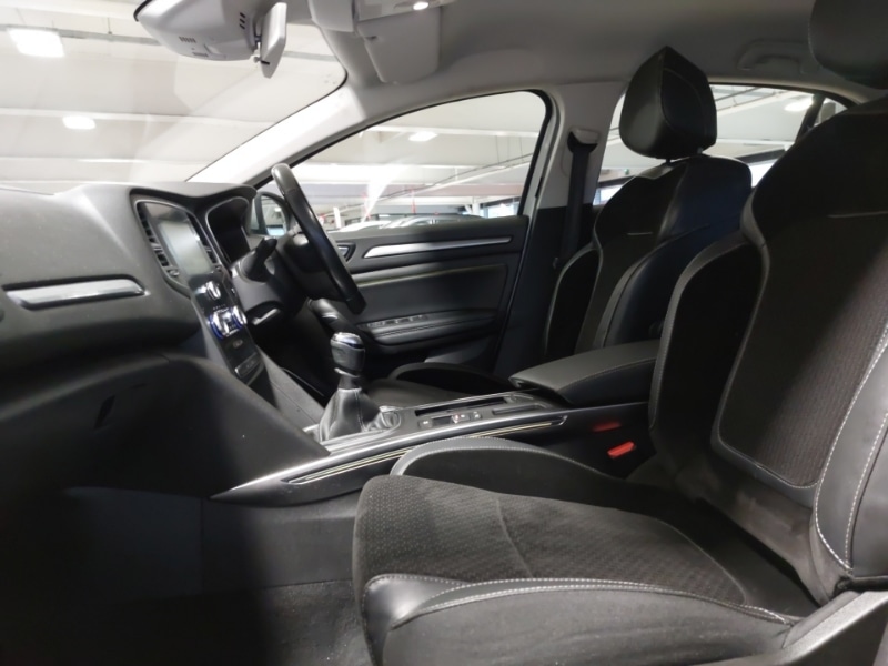 Used Renault Megane 2017 for sale - 77289933: Photo 5