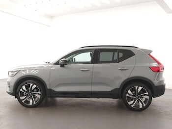 Used Volvo XC40 2024 for sale - 75988877: Photo