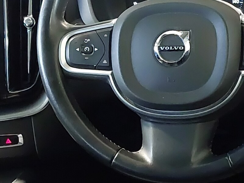 Used Volvo XC60 2018 for sale - 77664014: Photo 10