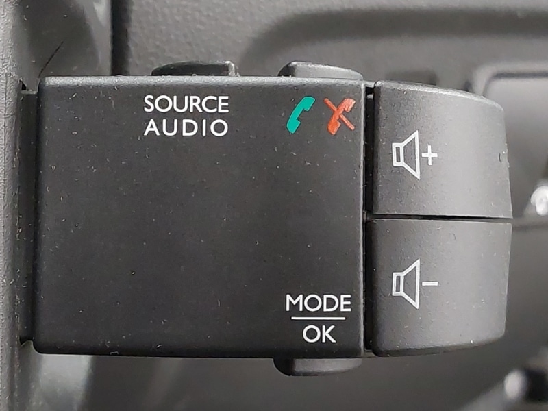 Used Renault Captur 2017 for sale - 77008763: Photo 19