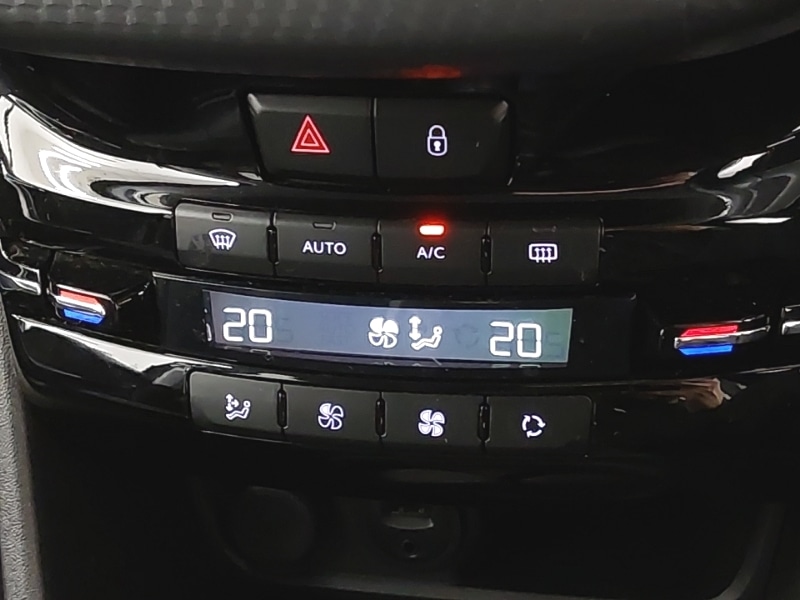 Used Peugeot 2008 2016 for sale - 76397533: Photo 16