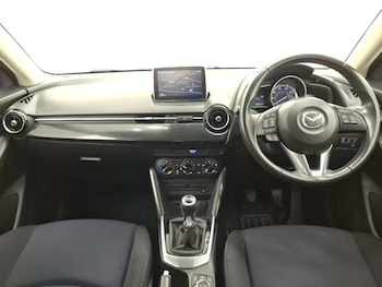 Used Mazda Mazda2 2017 for sale - 79481142: Photo