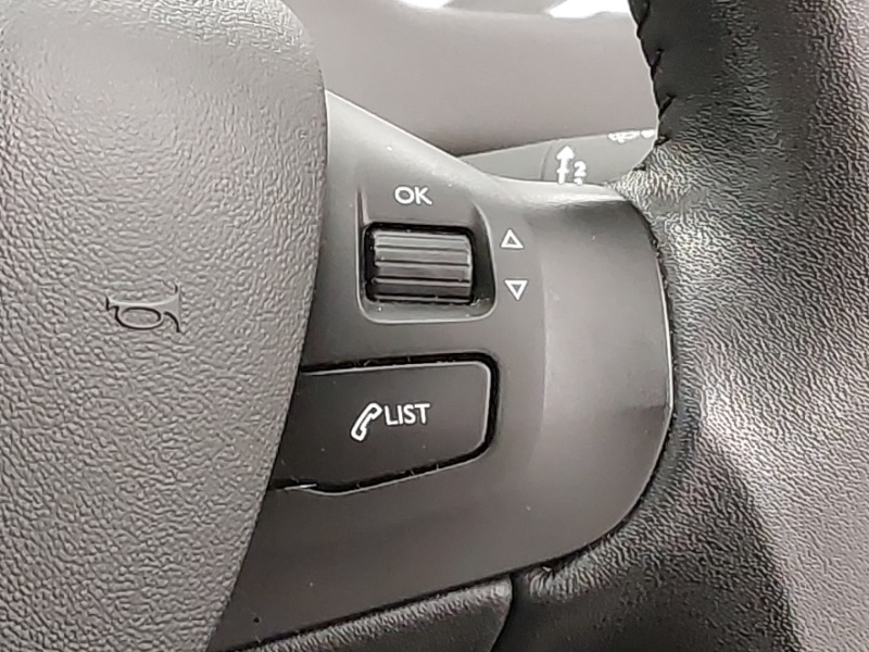 Used Peugeot 208 2015 for sale - 76343542: Photo 14