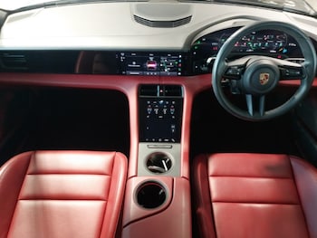 Used Porsche Taycan 2020 for sale - 76644163: Photo