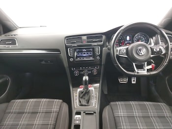Used Volkswagen Golf 2015 for sale - 78994567: Photo