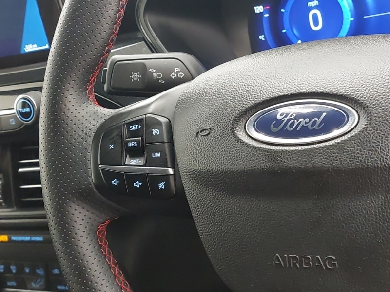 Used Ford Kuga 2022 for sale - 76924836: Photo 11