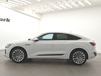 Used Audi Q8 2023 for sale - 79425023: Photo