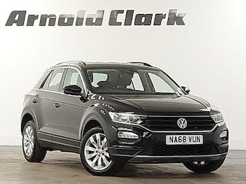 Used Volkswagen T-Roc 2018 for sale - 77466682: Photo