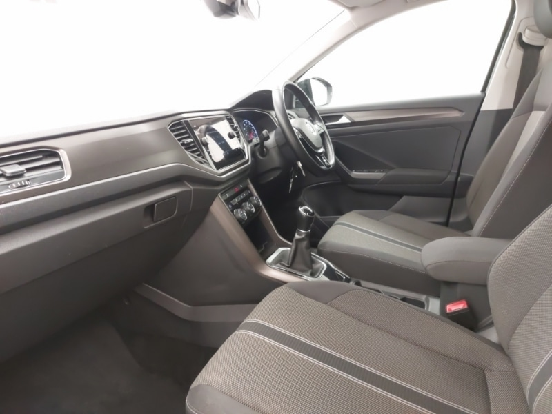 Used Volkswagen T-Roc 2018 for sale - 77466682: Photo 5