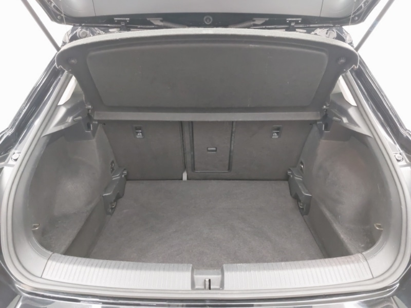 Used Volkswagen T-Roc 2018 for sale - 77466682: Photo 8