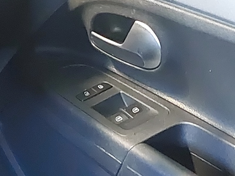 Used Volkswagen up! 2017 for sale - 77439491: Photo 11