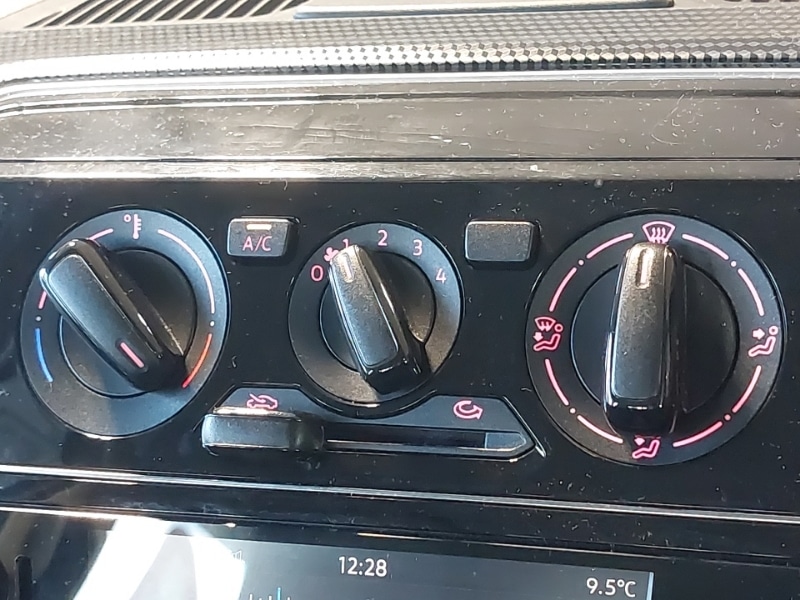 Used Volkswagen up! 2017 for sale - 77439491: Photo 13