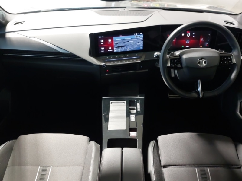 Used Vauxhall Astra 2024 for sale - 76911582: Photo 2