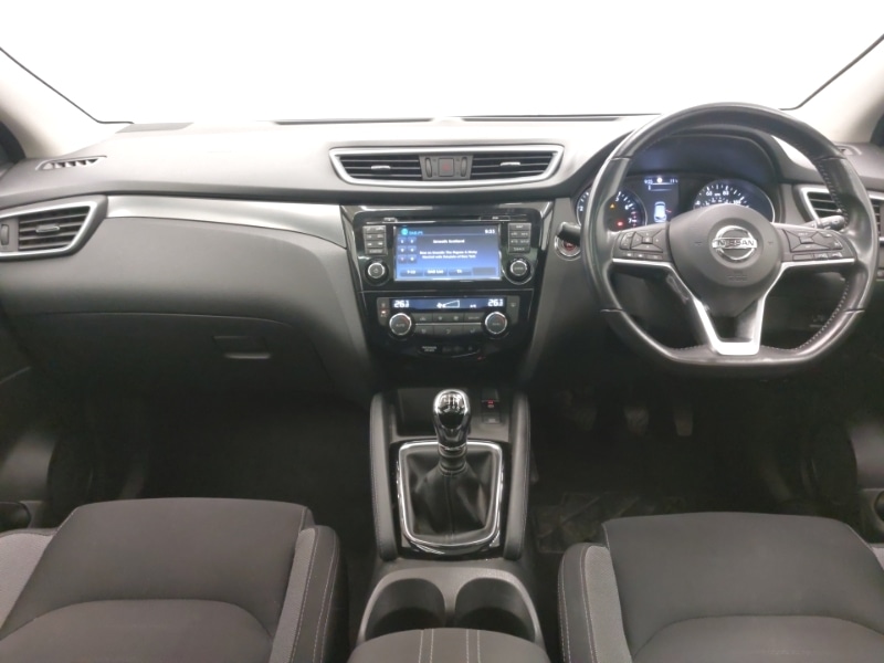 Used Nissan Qashqai 2017 for sale - 76880055: Photo 2