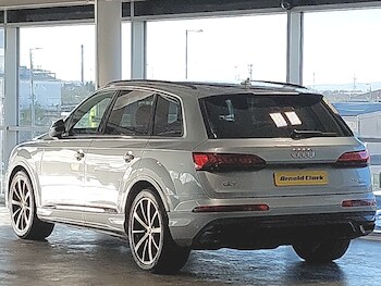 Used Audi Q7 2022 for sale - 76737054: Photo