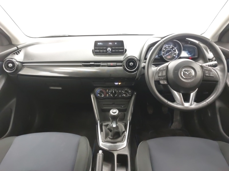 Used Mazda Mazda2 2016 for sale - 76651589: Photo 2