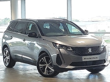 Peugeot - 5008