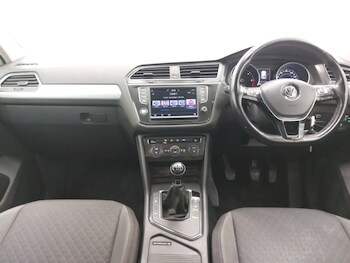 Used Volkswagen Tiguan 2017 for sale - 77491517: Photo