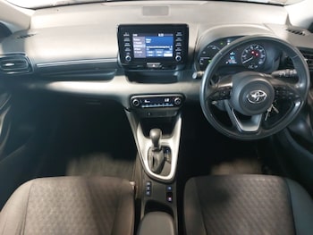 Used Toyota Yaris 2022 for sale - 75856674: Photo