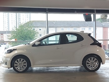Used Toyota Yaris 2022 for sale - 75856674: Photo