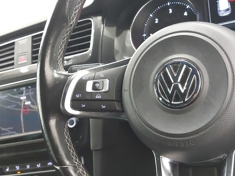 Used Volkswagen Golf 2016 for sale - 76526373: Photo 11