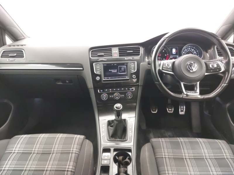 Used Volkswagen Golf 2016 for sale - 76526373: Photo 2