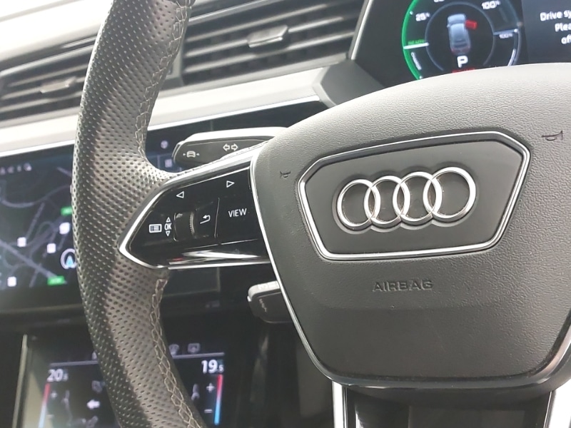 Used Audi Q8 2023 for sale - 77694993: Photo 11