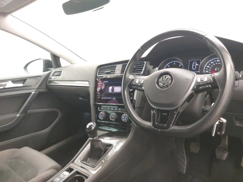 Used Volkswagen Golf 2017 for sale - 77189733: Photo 19