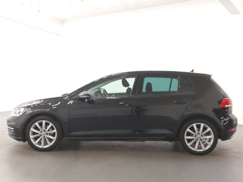 Used Volkswagen Golf 2017 for sale - 77189733: Photo 4