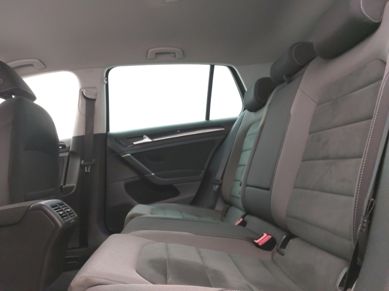 Used Volkswagen Golf 2017 for sale - 77189733: Photo 6