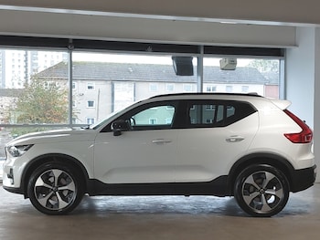 Used Volvo XC40 2024 for sale - 76589335: Photo